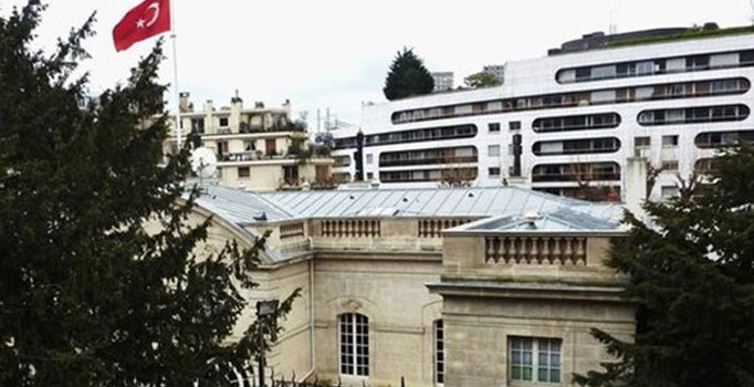 Paris Büyükelçiliği'nden Fransa'daki Türklere PKK uyarısı