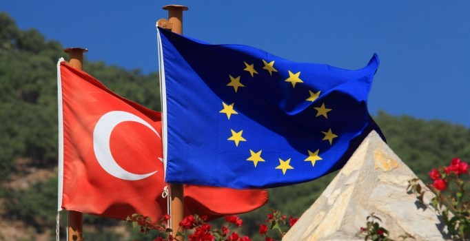 AB Türkiye'den sığınmacılar için yeni anlaşma istiyor