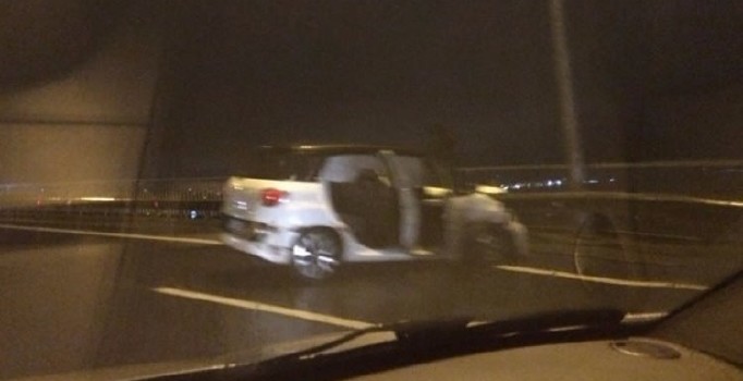 Boğaziçi Köprüsü'nde kaza trafiği kilitledi