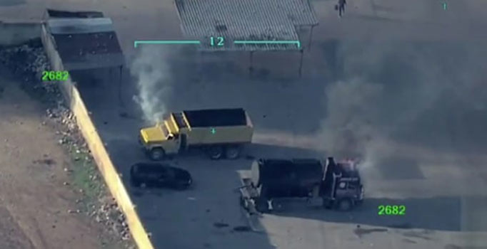 TSK paylaştı: YPG'li teröristler Afrin şehir merkezinde araçları yakıyor