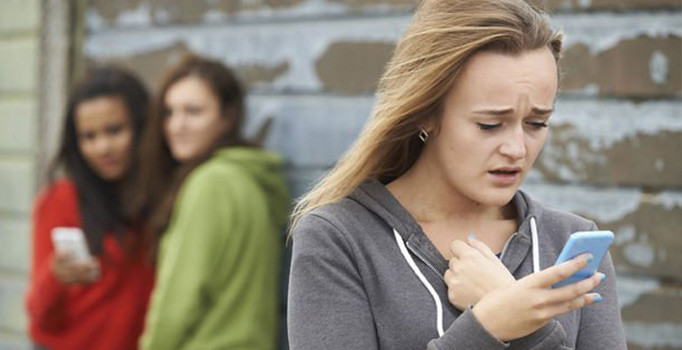 Çocuklar için sosyal medyada yeni tehlike: Sarahah