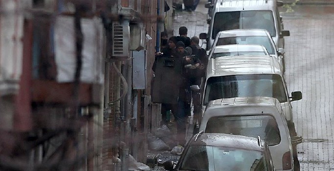 Son dakika: Bayrampaşa saldırganlarının kimlikleri belli oldu