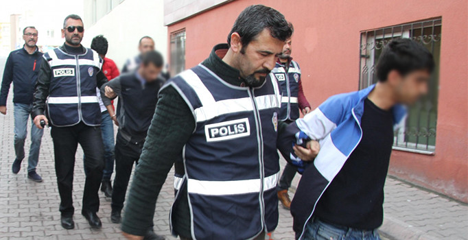 24 otomobil çalan şüpheli: Cezaevinden çıkayım, 50 otomobil daha çalacağım