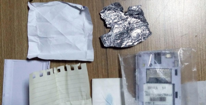 Elazığ'da cep telefonuna gizlenmiş metamfetamin ele geçirildi