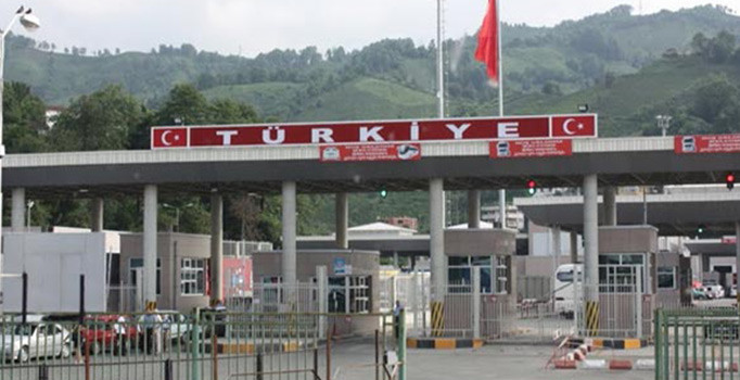 Yasa dışı geçiş yapmaya çalışan 927 kişi yakalandı