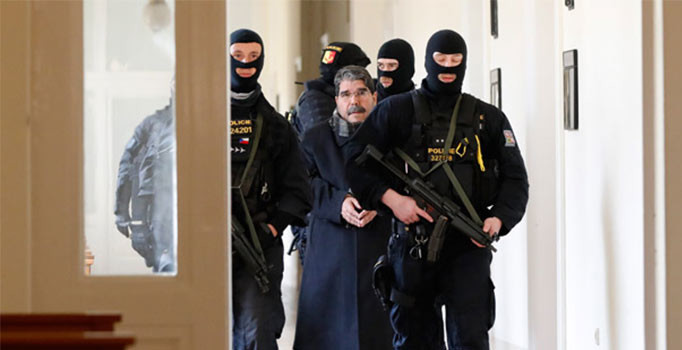 Son Dakika! Çekya Salih Müslim'in Türkiye'ye iade işlemlerini durdurdu