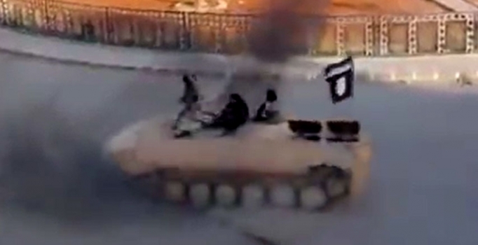 ABD Adana Konsolosluğu'na saldırı hazırlığındaki DEAŞ'lı, 'Rakka'da drift yapan tankçı' çıktı