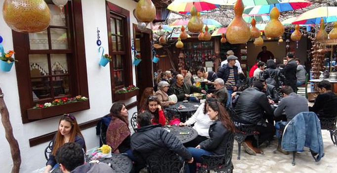Safranbolu'da 357 yıllık kahvehanenin müşterileri Uzak Doğu'dan geliyor