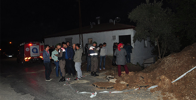 Antalya'da göçük: 1 ölü, 1 yaralı