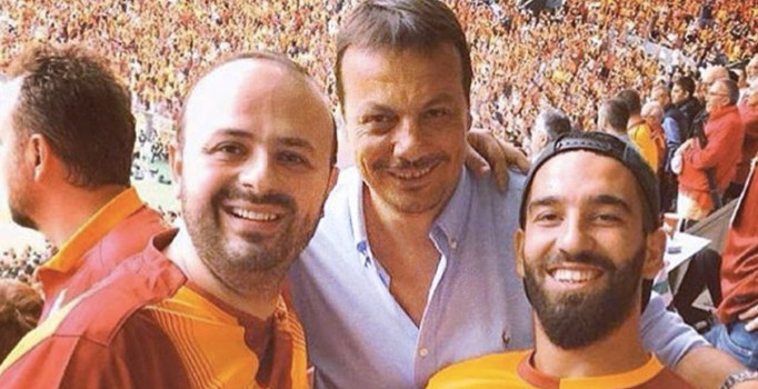 Arda Turan basketbolda Galatasaray'a meydan okudu