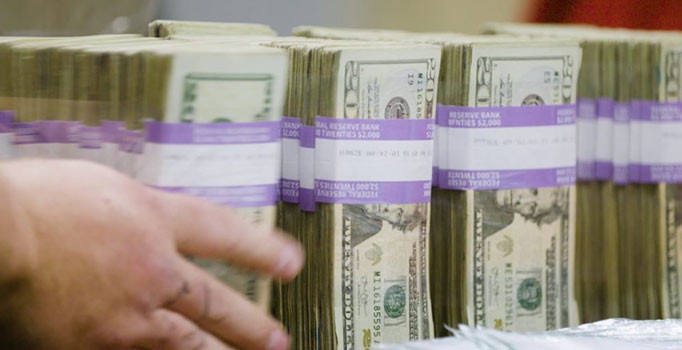 Serbest piyasada dolar ve euro fiyatları