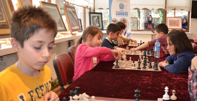 Satranç Turnuvası'nda ödüller sahiplerini buldu