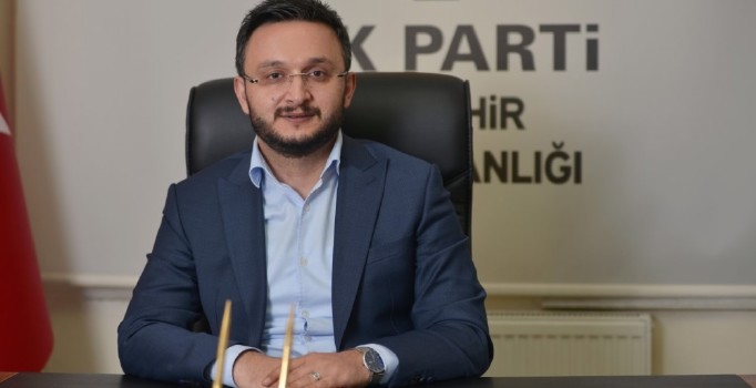 AK Parti İl Başkanı Yanar, Regaib Kandilini kutladı