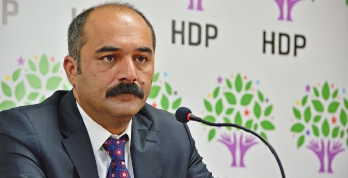 HDP milletvekili Berdan Öztürk hakkında yakalama kararı