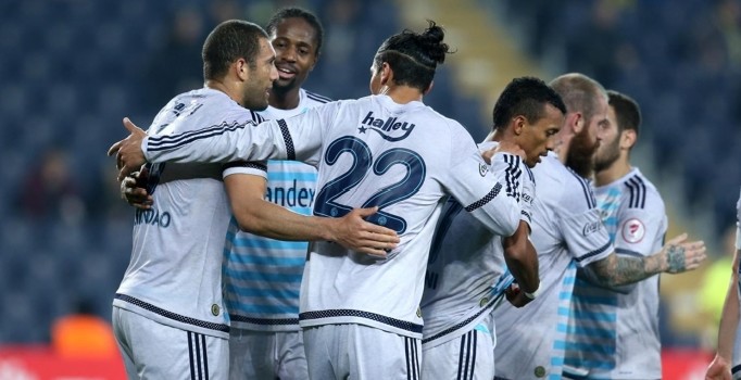 Akhisar-Fenerbahçe maçı muhtemel 11'leri