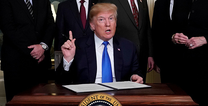 Trump, 1,3 trilyon dolarlık bütçeyi onayladı