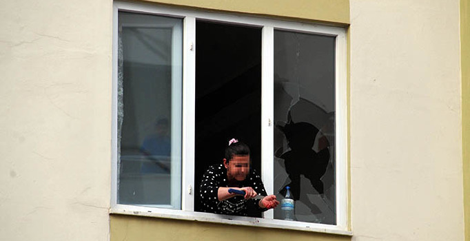 Ailevi sorunları yüzünden intihara kalkışan kadın 4 saat sonra sakinleştirildi