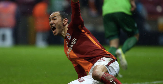 Başakşehir'in savunmaları Umut Bulut'u geride bıraktı