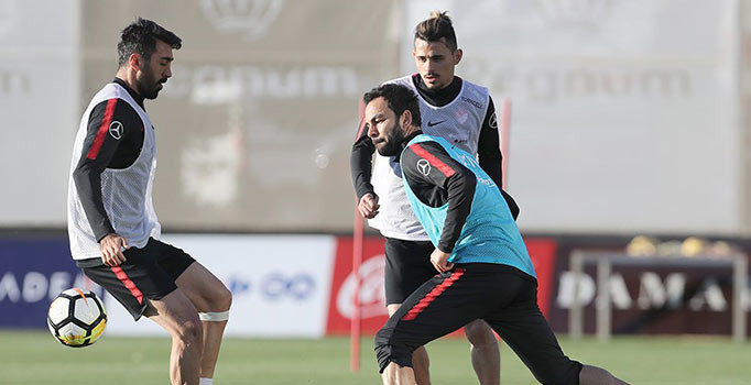 Son dakika! Selçuk İnan Milli Takım kadrosundan çıkarıldı