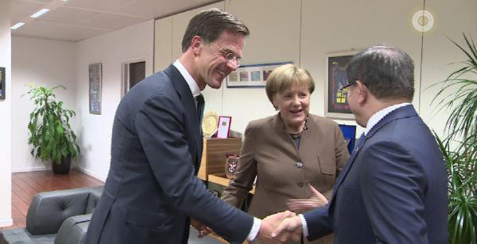 Başbakan Davutoğlu, Merkel ve Ruttle ile görüştü