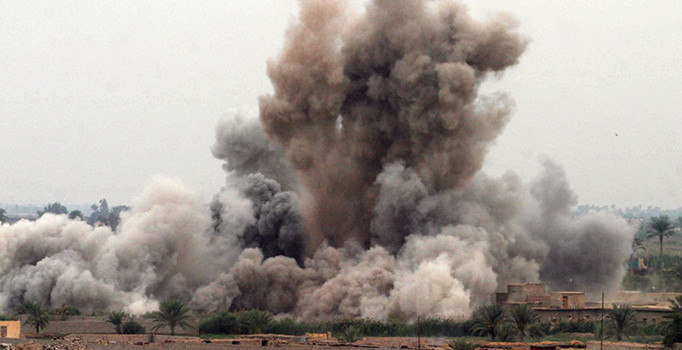 Pakistan'da bombalı saldırı: 3 ölü