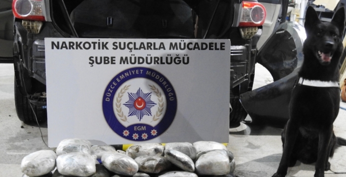 Düzce'de 26 kilo 782 gram esrar ele geçirildi