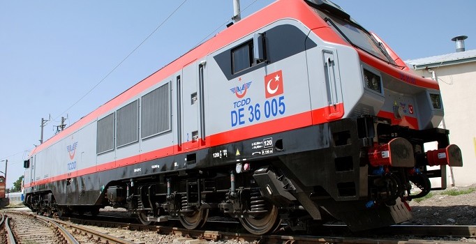 TÜLOMSAŞ 55 lokomotif üreterek tarihi başarı elde etti