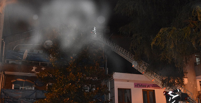 Sakarya'da kız yurdunda yangın paniği