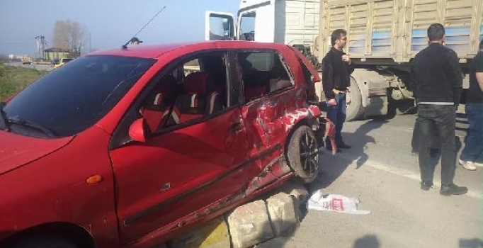 Sakarya'da feci kaza: 1 ölü, 3 yaralı