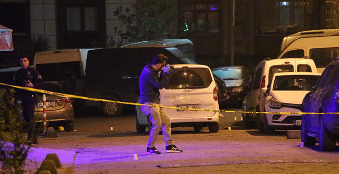 Beyoğlu'nda silahlı çatışma: 1 yaralı