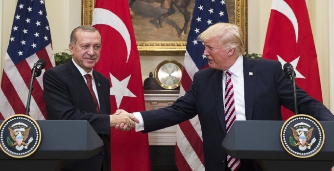 Son dakika! Cumhurbaşkanı Erdoğan, Trump ile görüştü!