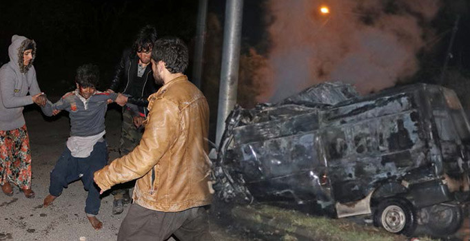 Son dakika! Iğdır'da yolcu minibüsü alev aldı: 15 ölü, 30 yaralı