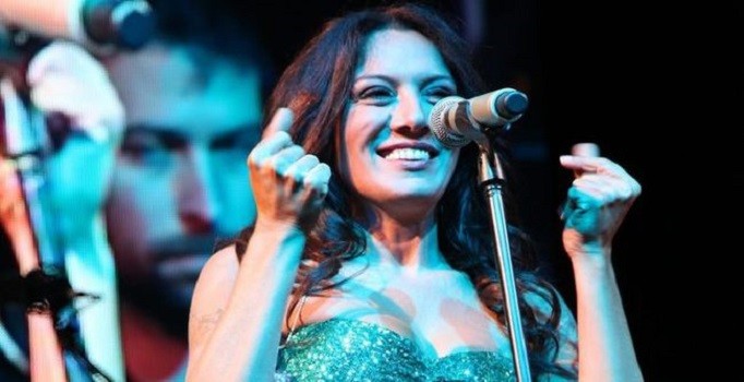 Sibel Tüzün evlendi