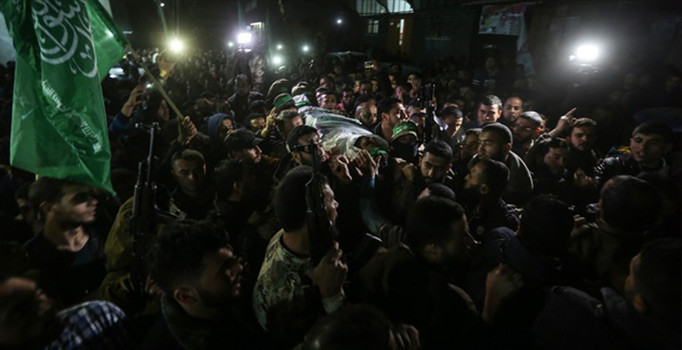 Gazze şehidi son yolculuğuna uğurlandı