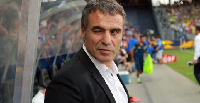 Galatasaray Spor Kulübü Ersun Yanal'ın takımın başına getirileceği iddialarını yalanladı