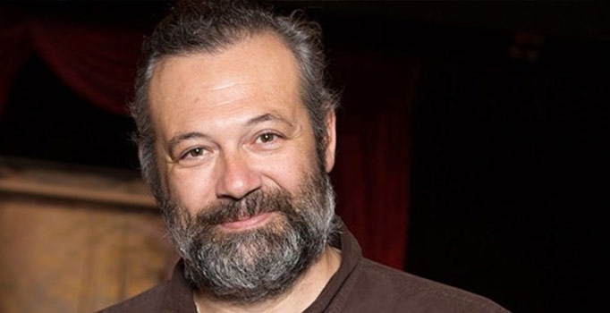 Levent Üzümcü'nün tiyatrodan ihracı istendi