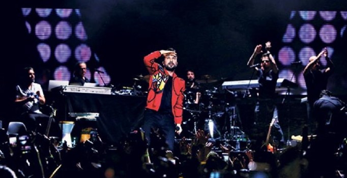 Tarkan Berlin'i coşturdu