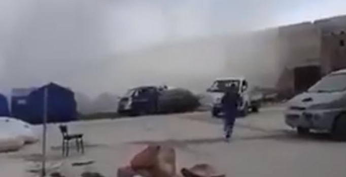 Son dakika! Esad, Türkiye Diyanet Vakfı'nın Doğu Guta'daki barınma merkezini vurdu