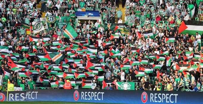 Celtic taraftarından İsrail'e Filistin bayraklarıyla mesaj