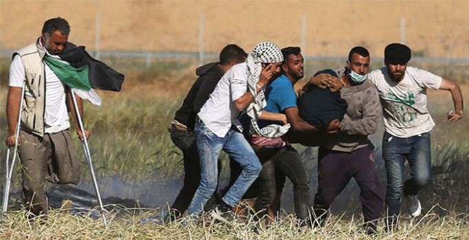 İsrail askerleri 49 Filistinliyi yaraladı