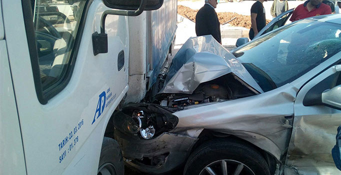 Adana’da zincirleme trafik kazası: 3 yaralı