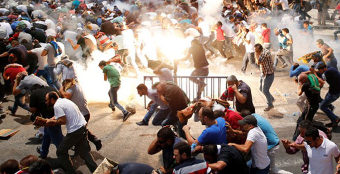 İsrail ordu sözcüsü Suudi alimlerin fetvasını örnek gösterdi, ayet okudu