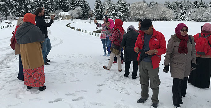 Bahar ortasında Uludağ’a kar yağdı