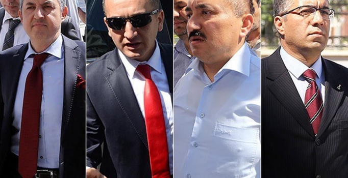 MİT tırlarını durduran savcılar meslekten ihraç edildi