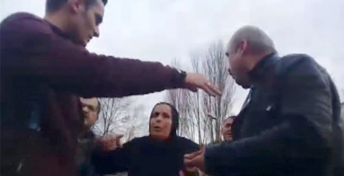 Taksi şoförü Arap turistleri 12 TL için dövmeye kalktı