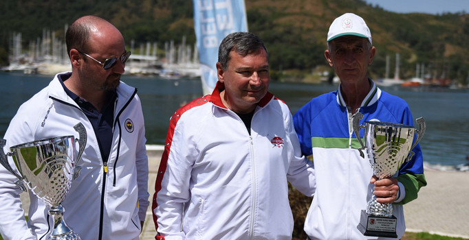 Kürek yarışları nefesleri kesti.