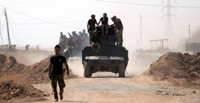 DEAŞ, Musul’da 5 kişilik aileyi katletti