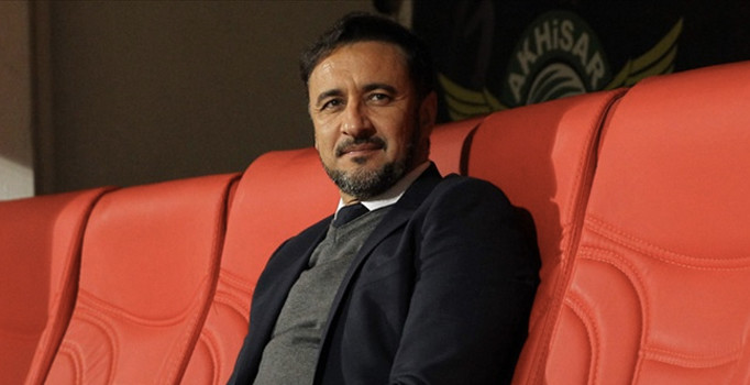 Spor yazarları Vitor Pereira için ikiye bölündü: Kral da olur soytarı da!
