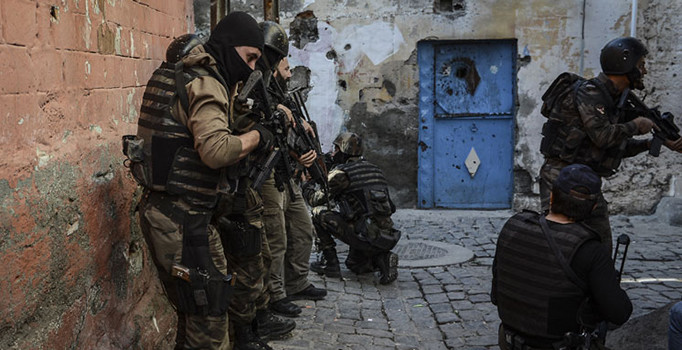 Sur'da teröristler tespit edildi operasyon başladı