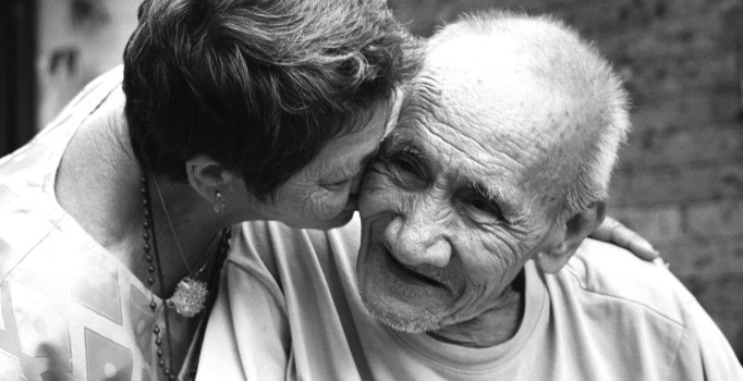 Alzheimer'a ekonomik çözüm testi geçti | Alzheimer hastalığı nedir?